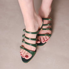 Load image into Gallery viewer, [women&#39;s] reunion - quattro sandals - green crocodile
