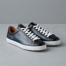 Load image into Gallery viewer, [men&#39;s] Liberte - low-top sneakers - black x green patina calfskin
