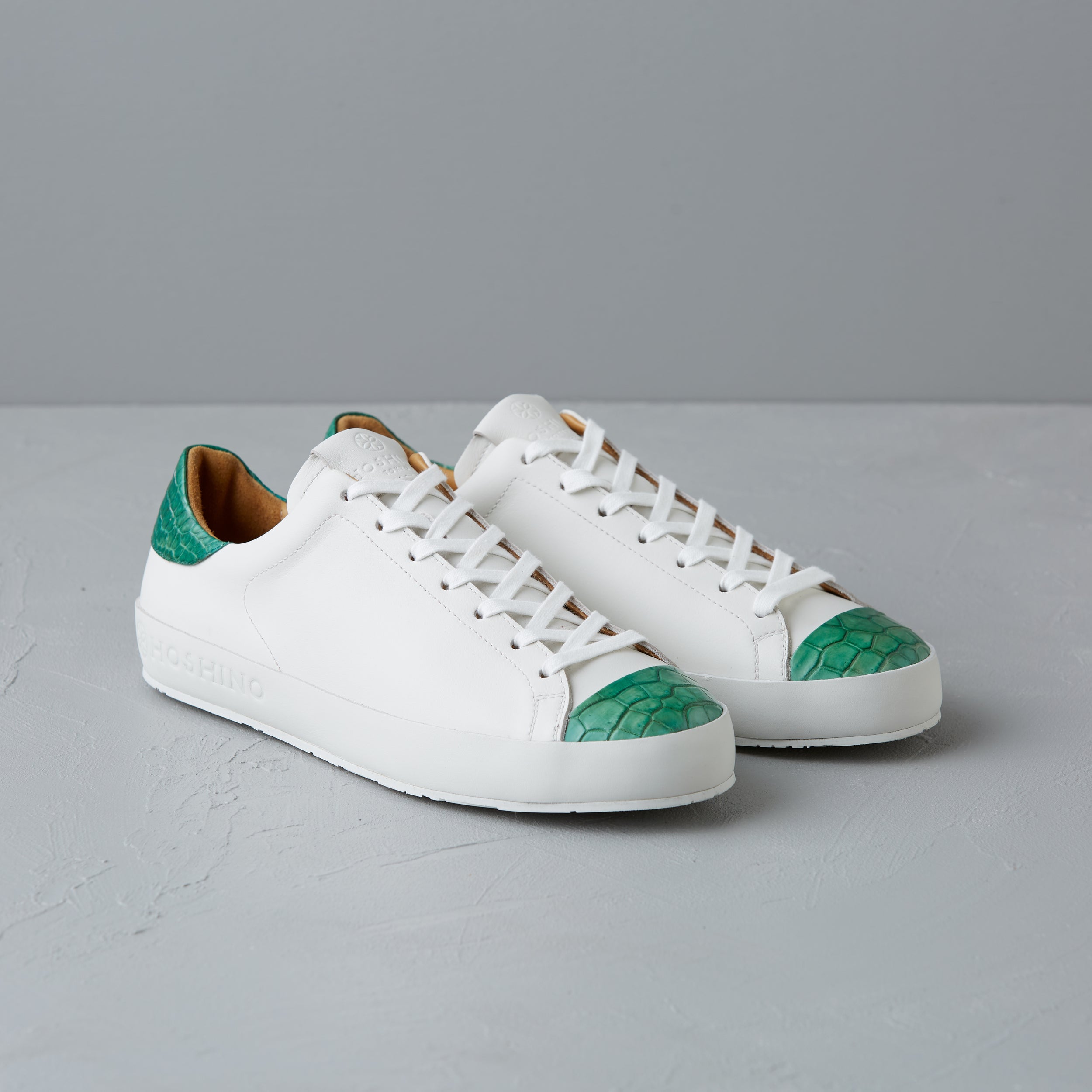 [women's] Liberte - low-top sneakers - combination toe white and green crocodile