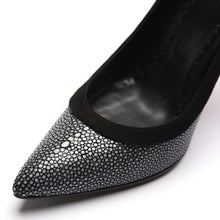 Load image into Gallery viewer, [women&#39;s] DAWN - stingray pumps
