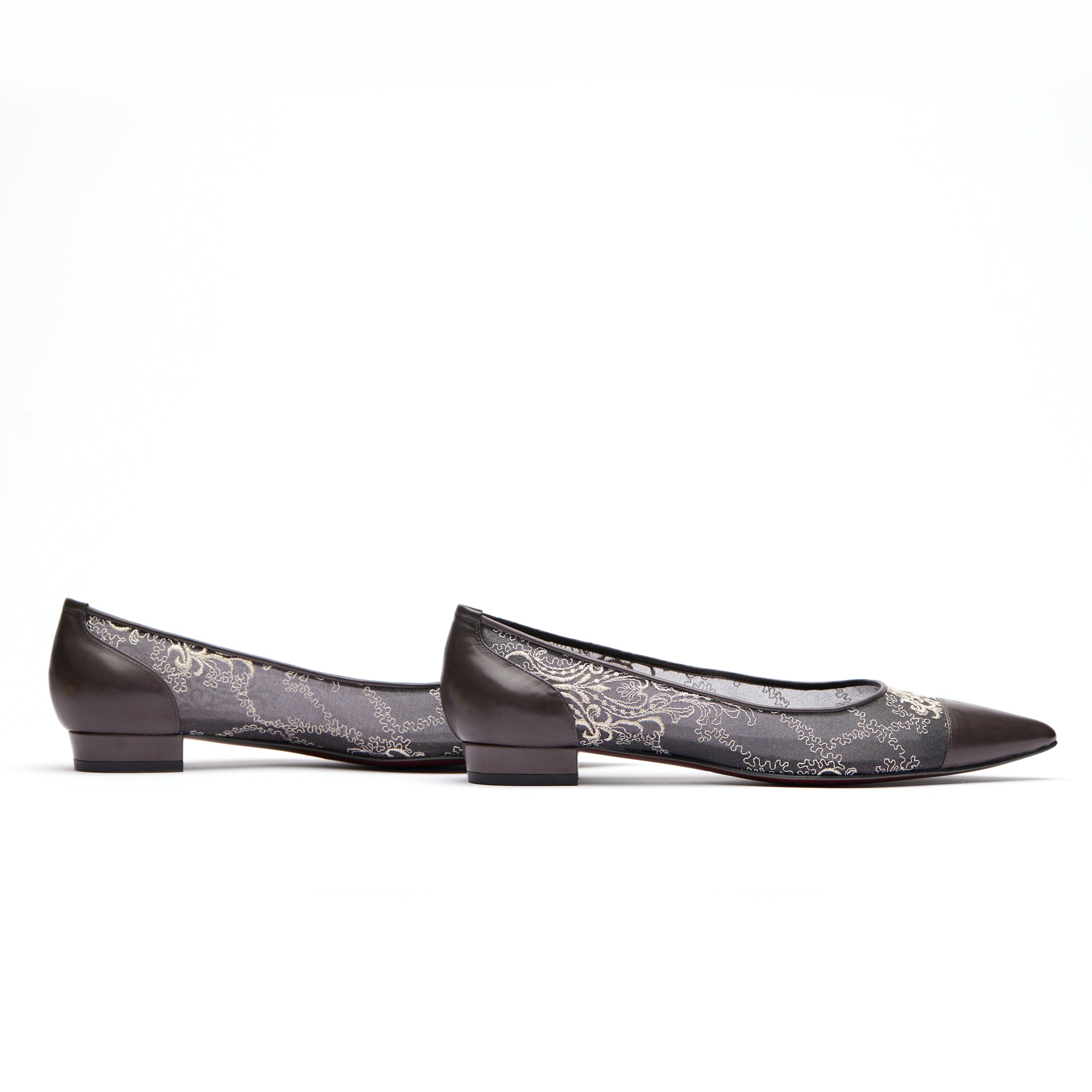 [women's] Reunion - quarter combination pumps - black lace x gray baby calfskin