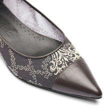 Load image into Gallery viewer, [women&#39;s] Reunion - quarter combination pumps - black lace x gray baby calfskin
