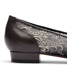 Load image into Gallery viewer, [women&#39;s] Reunion - quarter combination pumps - black lace x gray baby calfskin
