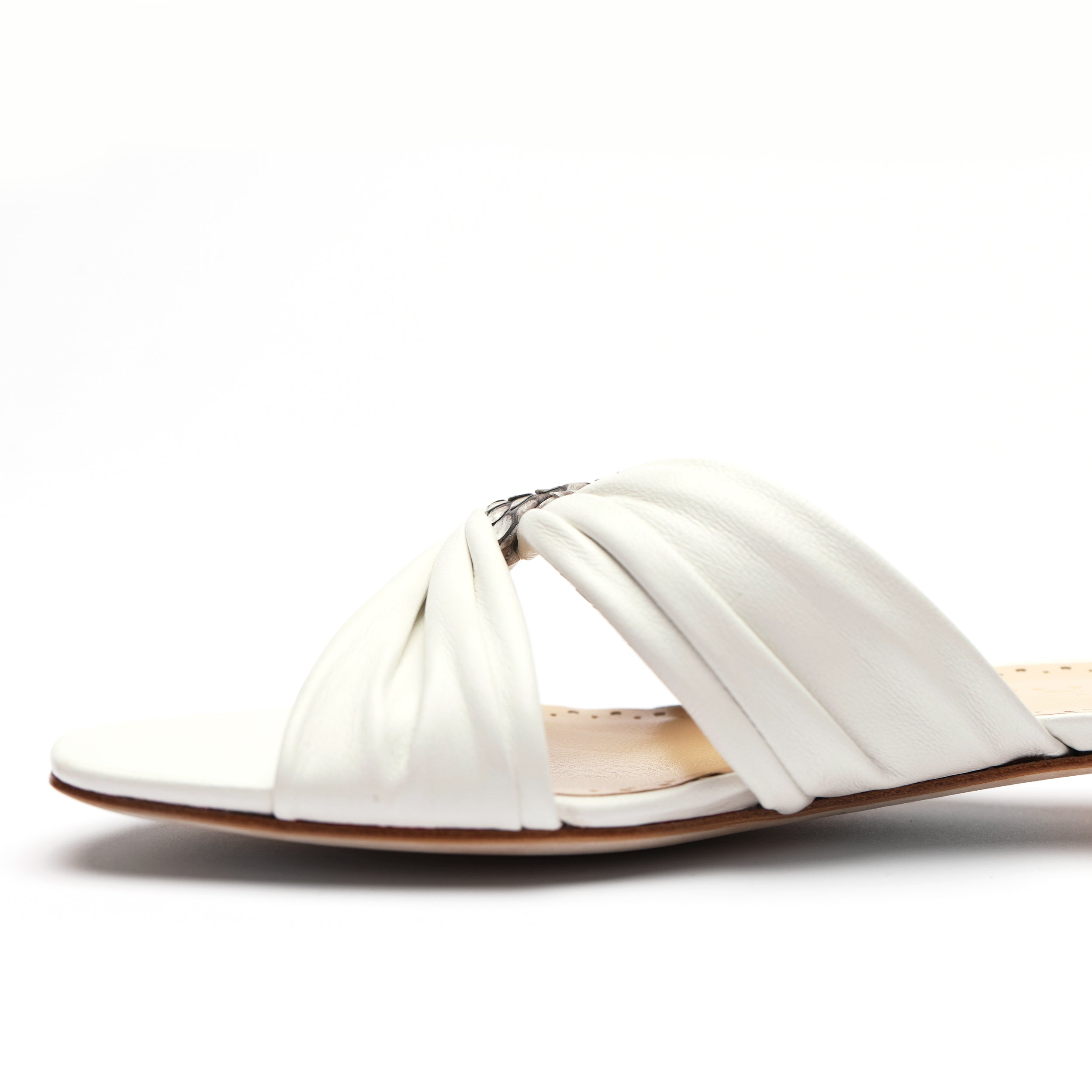 [women's] reunion - twist-front sandals - cream lambskin x white python